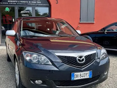 Usata Mazda 3 109 CV (80 kW) 2007 Nero Berlina