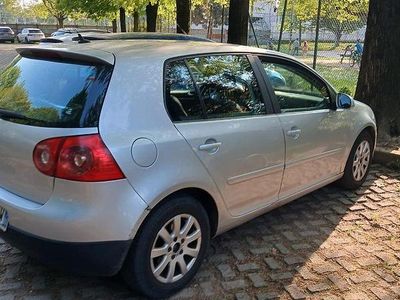Usata VW Golf IV 105 CV (77 kW) 2005 Grigio Berlina