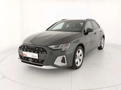 Usata Audi A3 Business 150 CV (110 kW) 2025 Grigio manhattan metallizzato Berlina