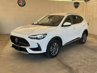 Usata MG HS Comfort 162 CV (119 kW) 2023 Bianco SUV