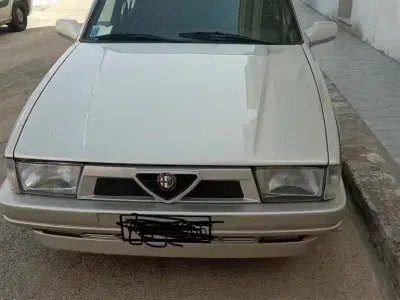 Usata Alfa Romeo 75 148 CV (108 kW) 1988 Berlina