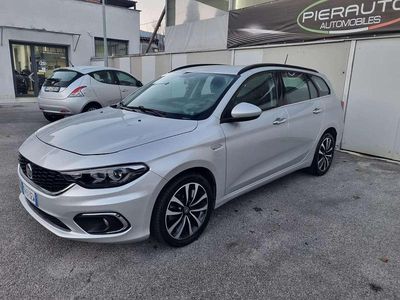 Usata Fiat Tipo Lounge 120 CV (88 kW) 2017 Grigio Station wagon