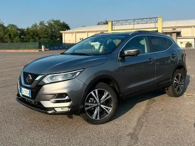 Usata Nissan Qashqai N-TEC 116 CV (85 kW) 2020 Grigio SUV