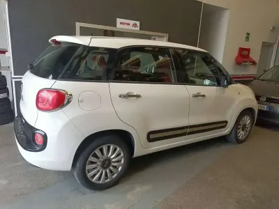 Usata Fiat 500L Pop 84 CV (61 kW) 2015 Bianco Monovolume