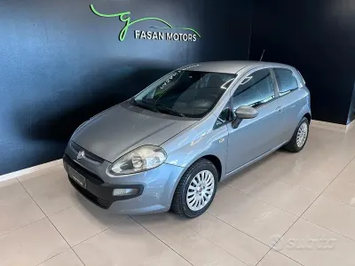 Usata Fiat Punto Evo Dynamic 69 CV (50 kW) 2011 Grigio Utilitaria