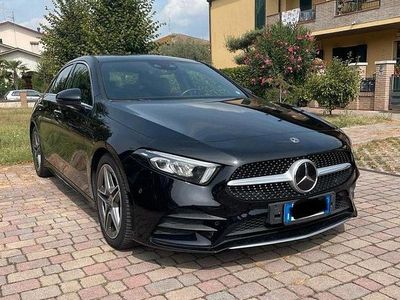 Usata Mercedes A180 Premium 116 CV (85 kW) 2019 Nero Berlina
