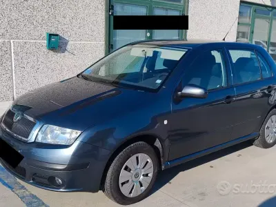 Usata Skoda Fabia 64 CV (47 kW) 2006 Grigio Berlina