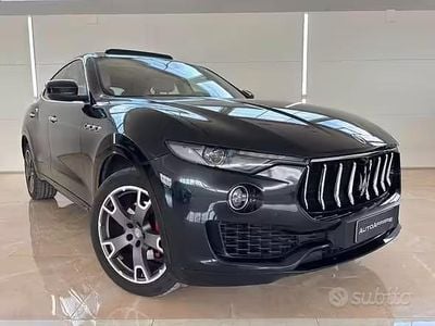 Usata Maserati Levante 275 CV (202 kW) 2016 Nero SUV