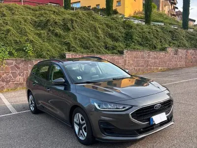Usata Ford Focus Business Edition 120 CV (88 kW) 2021 Grigio Station wagon