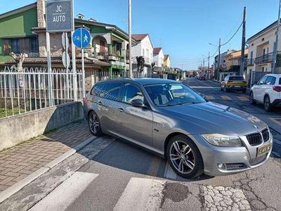 usata BMW 320 320 d Touring 177cv (CAMBIO AUTOMATICO NUOVO)