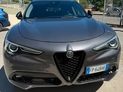 Usata Alfa Romeo Stelvio 210 CV (154 kW) 2018 Grigio SUV