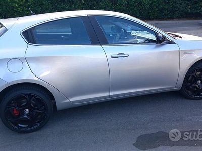 Usata Alfa Romeo Giulietta 170 CV (125 kW) 2011 Grigio Berlina