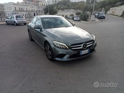 Gebraucht Mercedes C220 170 PS (125 kW) 2019 Grau Limousine