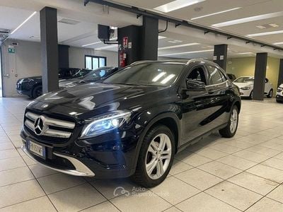 Usata Mercedes GLA180 110 CV (80 kW) 2016 Nero SUV