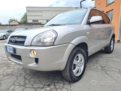 Usata Hyundai Tucson 141 CV (103 kW) 2005 Grigio SUV