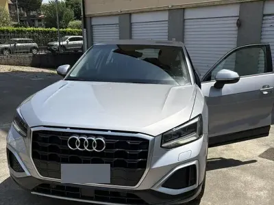 Usata Audi Q2 Admired 150 CV (110 kW) 2020 Grigio SUV