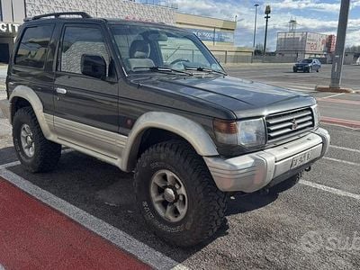 Usata Mitsubishi Pajero 1995 Grigio SUV