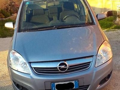 Usata Opel Zafira 150 CV (110 kW) 2010 Grigio Monovolume