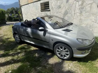 Usata Peugeot 206 CC 136 CV (100 kW) 2002 Cabrio