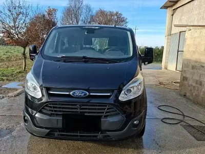 Usata Ford Tourneo 125 CV (91 kW) 2015 Nero Monovolume