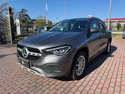 Usata Mercedes GLA200 Business 163 CV (119 kW) 2022 Grigio SUV