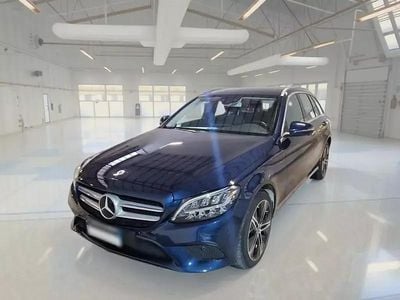 Usata Mercedes C300e Business 194 CV (142 kW) 2020 Blu Station wagon