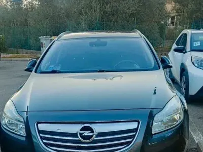 Usata Opel Insignia 160 CV (117 kW) 2012 Grigio Berlina