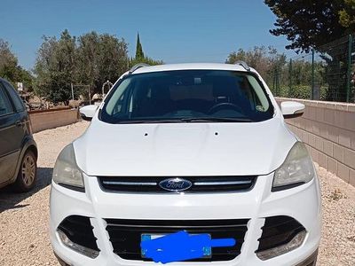 Usado Ford Kuga 140 CV (102 kW) 2014 Blanco SUV