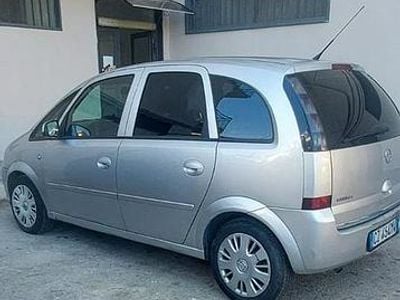Usata Opel Meriva 2006 Grigio Monovolume