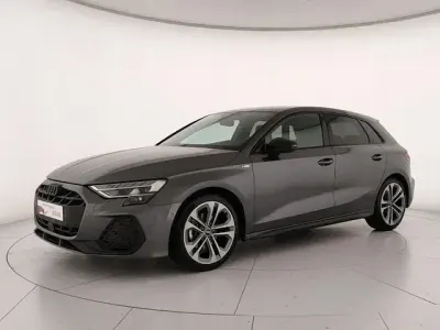 Usata Audi A3 S-Line 150 CV (110 kW) 2025 Grigio daytona perlato Berlina