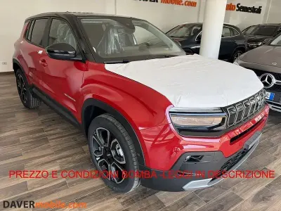 Uusi Jeep Avenger Summit 101 HP (74 kW) 2025 Punainen Katumaasturi