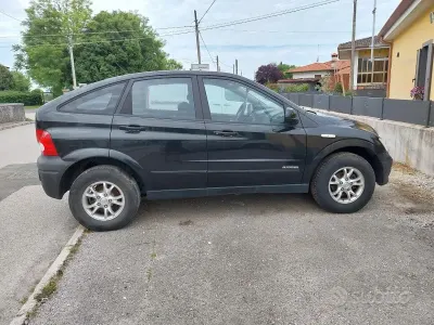 Usata SsangYong Actyon 141 CV (103 kW) 2009 Nero SUV