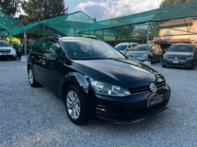 Usata VW Golf VII Comfortline 110 CV (80 kW) 2016 Nero Station wagon
