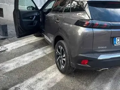 Usata Peugeot 2008 131 CV (96 kW) 2020 Grigio SUV