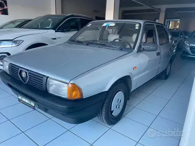 Brugt Alfa Romeo 33 86 HK (63 kW) 1985 Grå Sedan