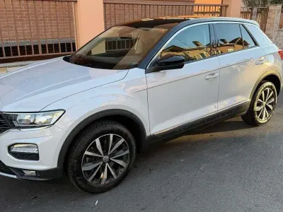 Usata VW T-Roc Style 150 CV (110 kW) 2018 Bianco SUV