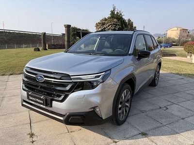 Nuova Subaru Forester Premium 136 CV (100 kW) 2026 Argento SUV