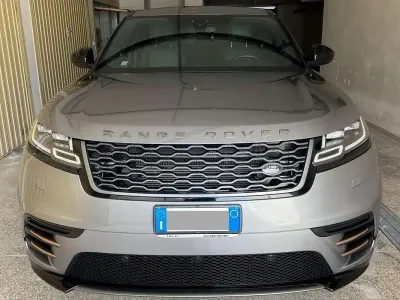 Usata Land Rover Range Rover Velar R-Dynamic 179 CV (131 kW) 2021 Grigio SUV