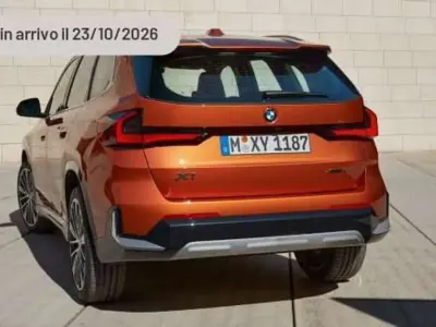 Käytetty BMW X1 xLine 218 HP (160 kW) 2024 Hopea Katumaasturi