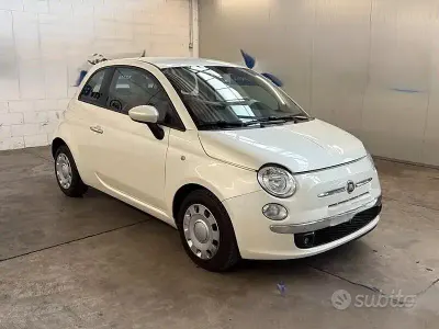 Usado Fiat 500 Pop 69 CV (50 kW) 2009 Blanco Descapotable