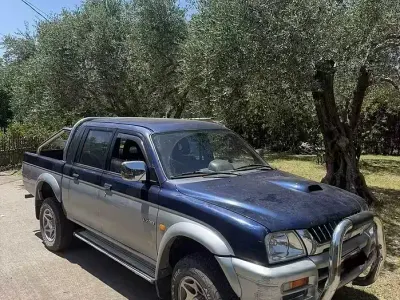 Usata Mitsubishi L200