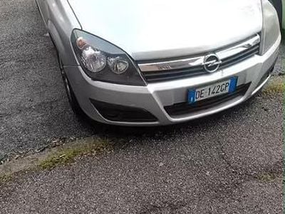 Usata Opel Astra 2007 Grigio Berlina