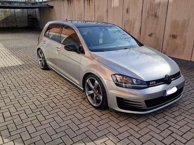 Second-hand VW Golf VII GTD 184 CP (135 kW) 2016 Argintiu Berlinǎ
