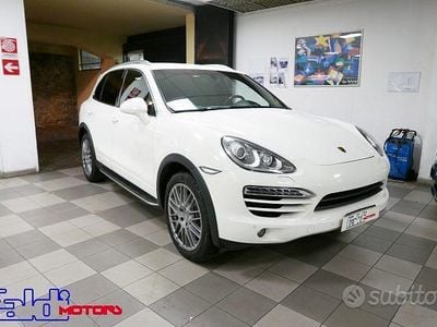 Usata Porsche Cayenne 245 CV (180 kW) 2012 Bianco SUV