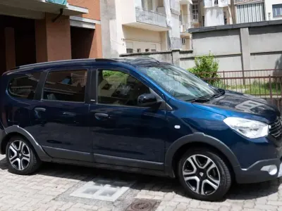 Usata Dacia Lodgy Stepway 116 CV (85 kW) 2019 Blu/azzurro Monovolume