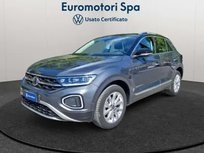 Usata VW T-Roc Style 116 CV (85 kW) 2025 Grigio SUV