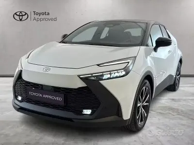 Usata Toyota C-HR Trend 98 CV (72 kW) 2024 Bianco SUV