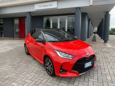 Usata Toyota Yaris Hybrid Edition 116 CV (85 kW) 2021 Rosso Berlina