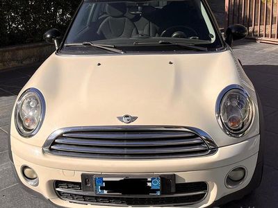 Usata Mini Cooper D 110 CV (80 kW) 2007 Bianco Utilitaria