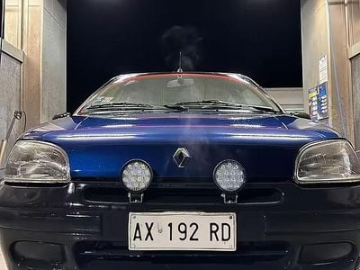 Usata Renault Clio II 58 CV (42 kW) 1998 Blu Berlina